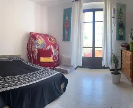 Pozzo Di Borgo Rum i privatbostad